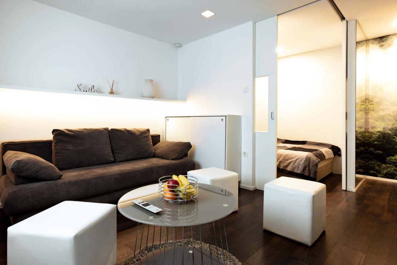 לובליאנה Elegant 1-Bedroom Apartment Near Hill Forest מראה חיצוני תמונה